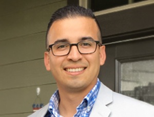 Daniel Cortes headshot